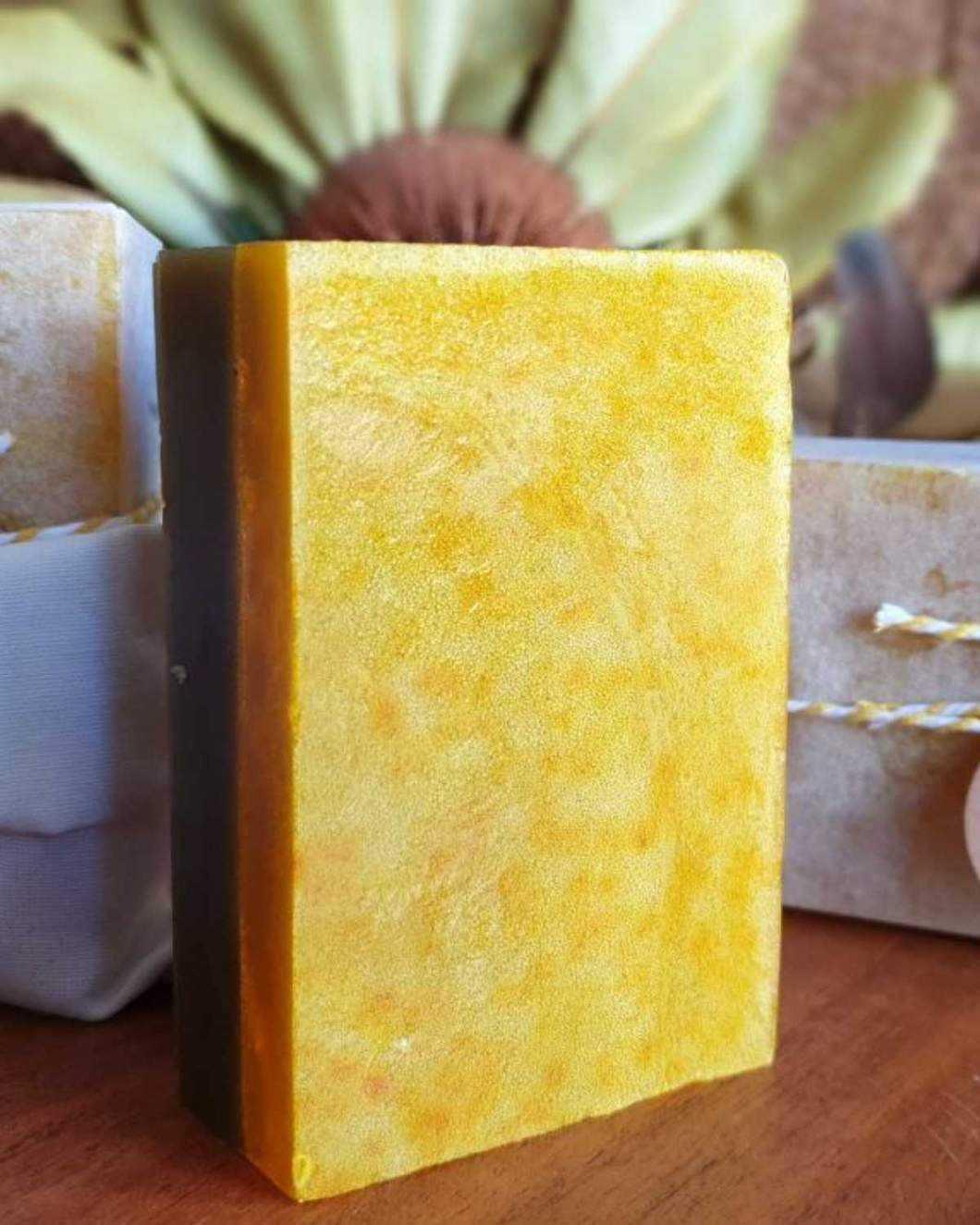 Saffron & Henna Luxe Body Bar with Shea Butter