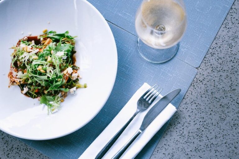 Rocket, Roasted Capsicum, Feta Salad with a Balsamic Glaze